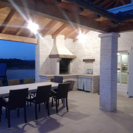 Villa Elegant In Village Pavicini, Istria