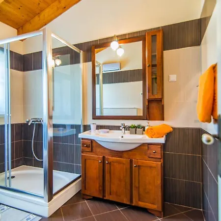 Elegant In Village Pavicini, Istria Villa *