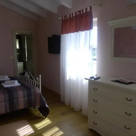 Elegant In Village Pavicini, Istria *
