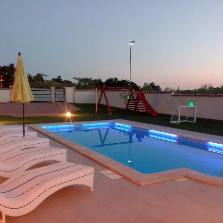 Elegant In Village Pavicini, Istria Villa Marcana